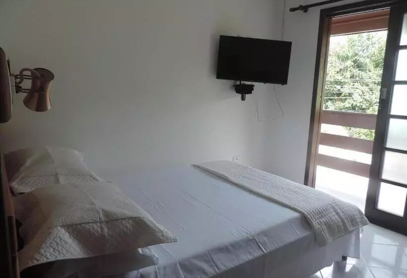 Majatalo Pousada Quatro Estacoes