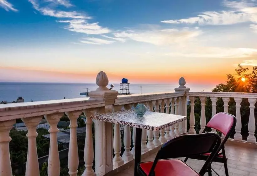 پانسیون Dorvin Apartments