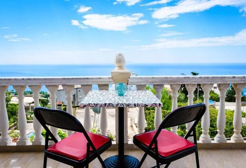 پانسیون Dorvin Apartments