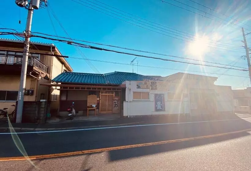 ペンション Fujitatami Guesthouse   Hostel