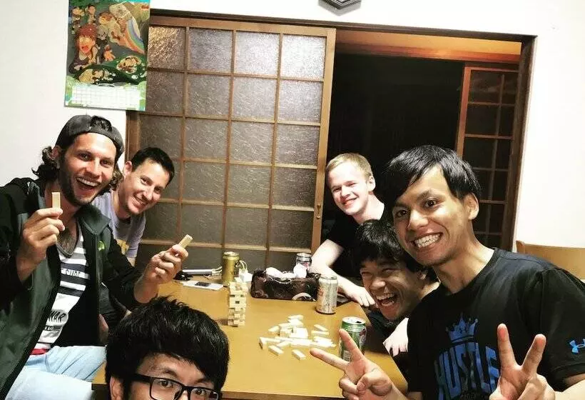 ペンション Fujitatami Guesthouse   Hostel