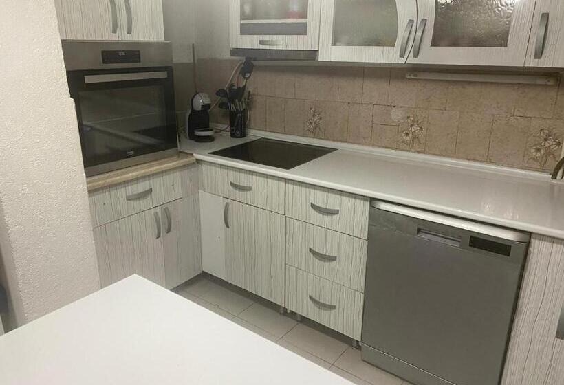 پانسیون Iliovski Inn Just Like Home