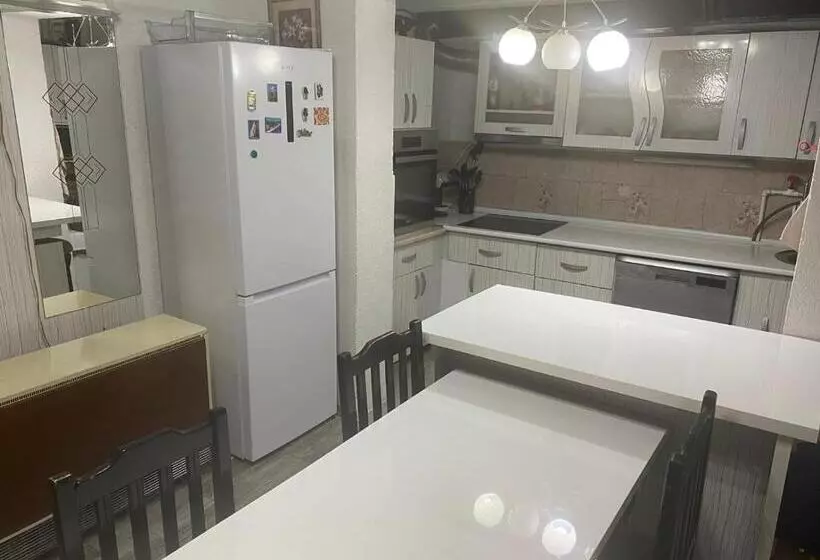 پانسیون Iliovski Inn   Just Like Home