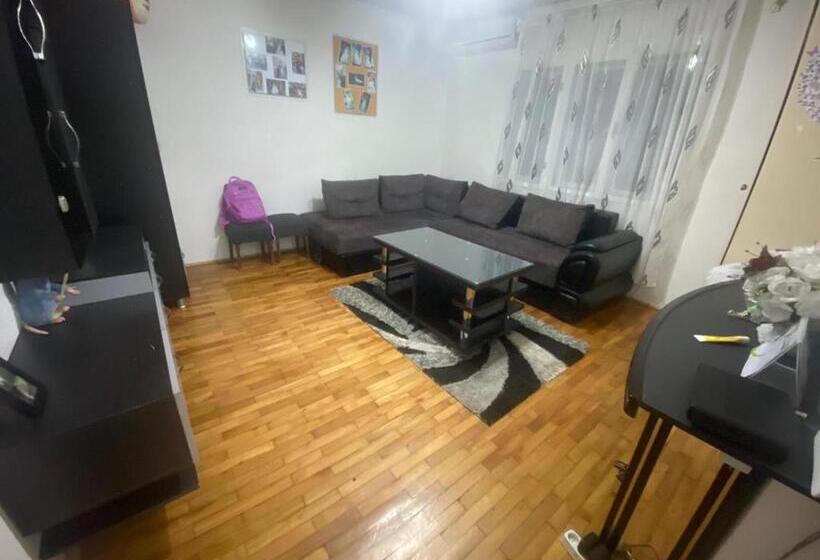 پانسیون Iliovski Inn Just Like Home