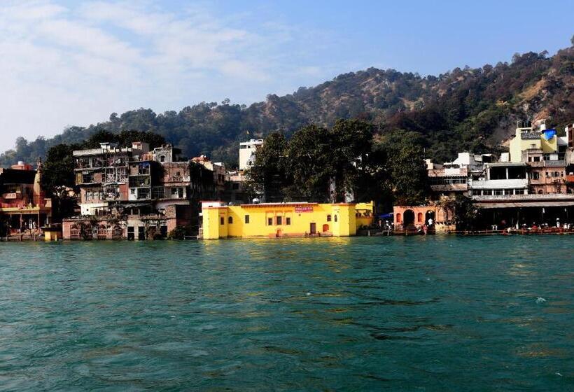 פנסיון Patnimal Guesthouse