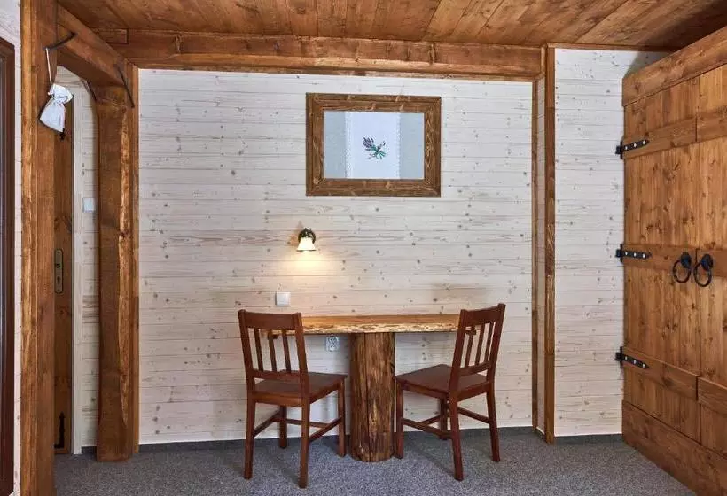 ペンション Penzion Pod Třešňovkou