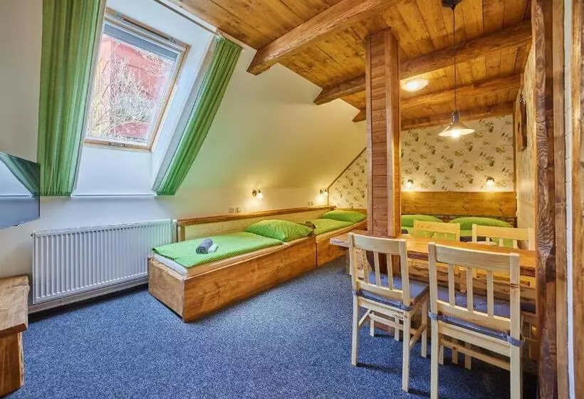 ペンション Penzion Pod Třešňovkou