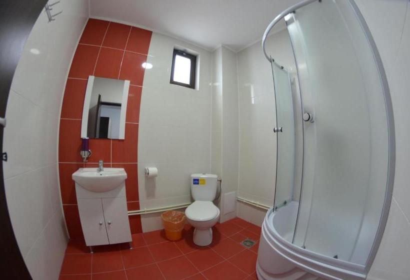 膳宿费 Razvan Holiday