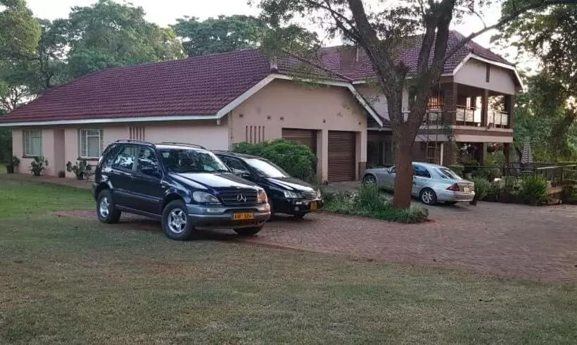 پانسیون Tinotenda Cottage