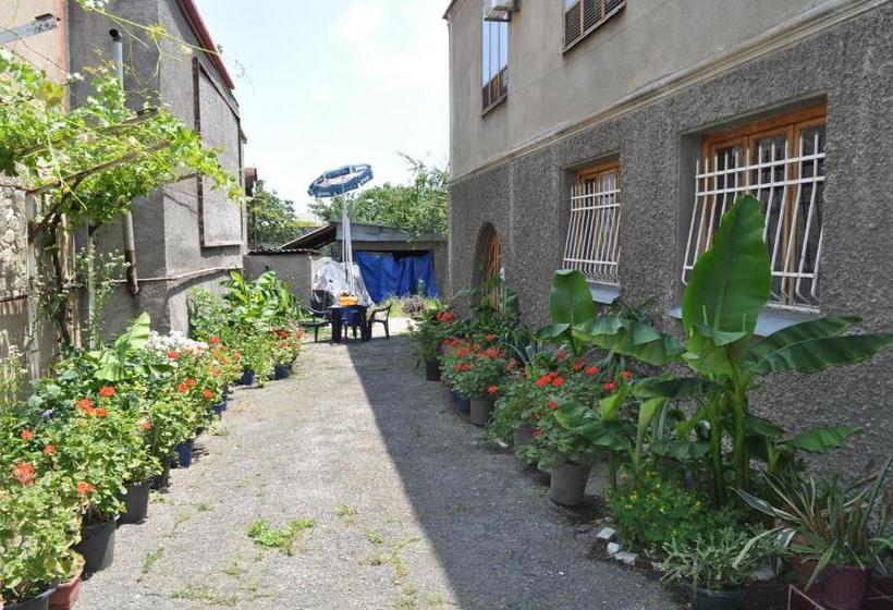 پانسیون Guest House Cico