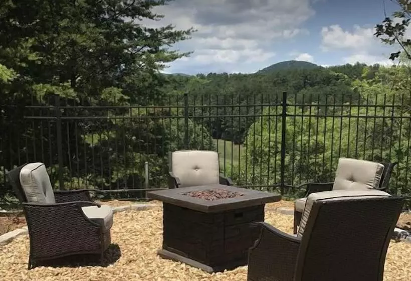 Valhalla Resort