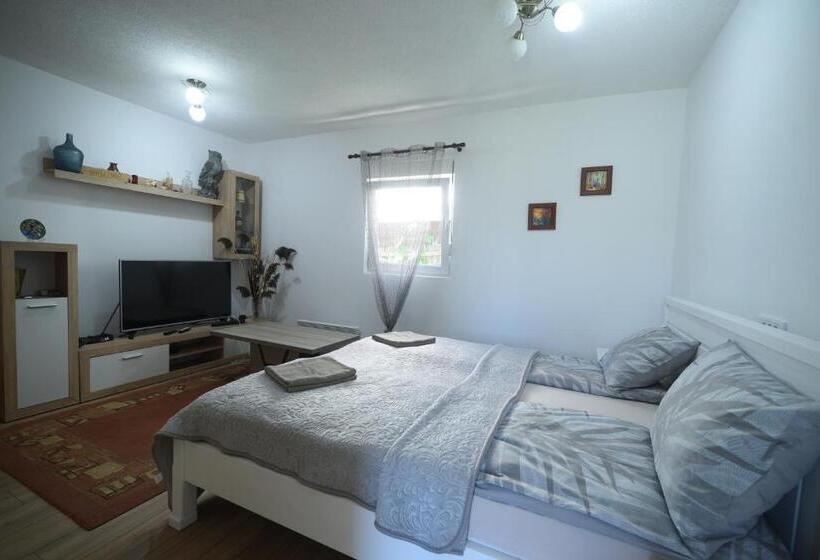 پانسیون Cabarkapa Guesthouse