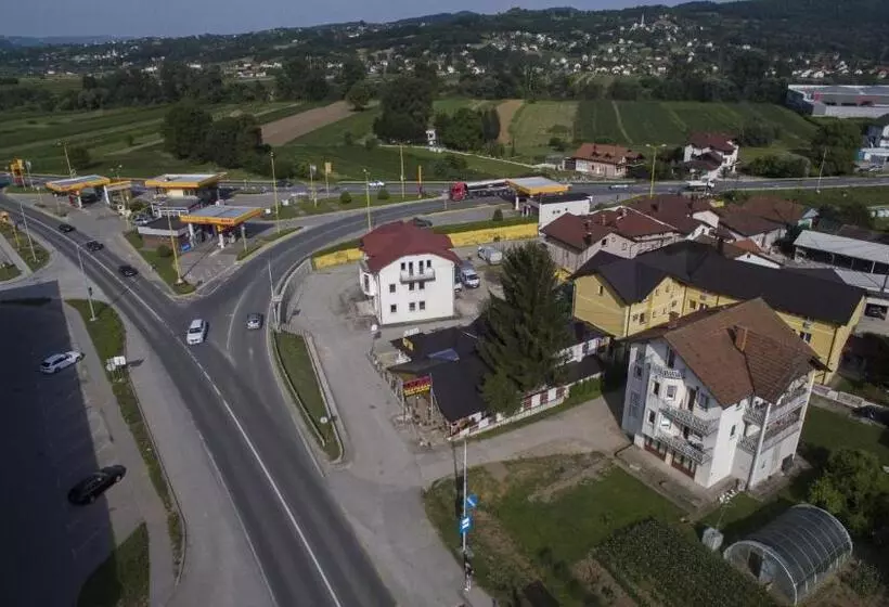 پانسیون Guesthouse Ines