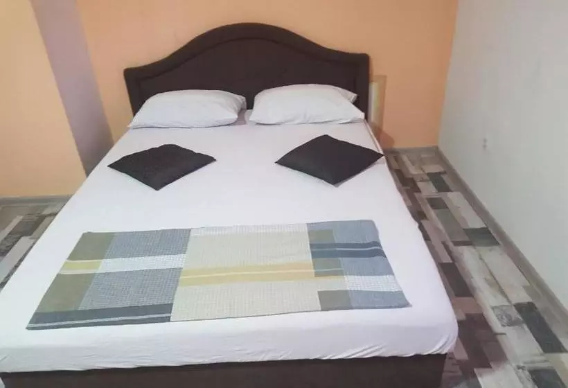 پانسیون Guesthouse Ines