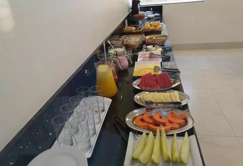 Majatalo Hospeda Marília