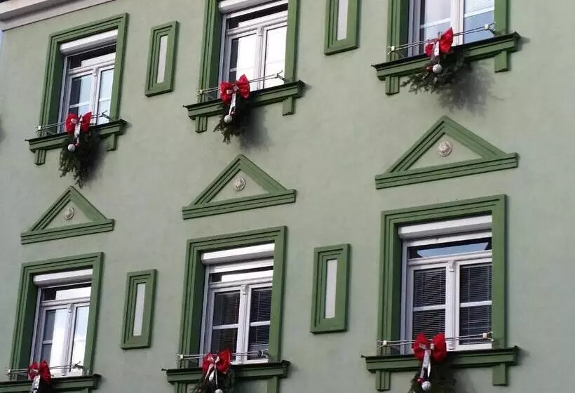 Majatalo Penzion Piano & Apartment Sokolov