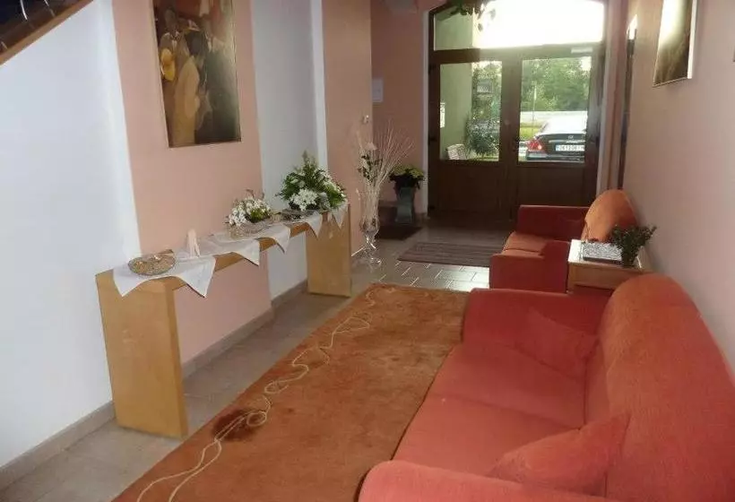 Majatalo Penzion Piano & Apartment Sokolov