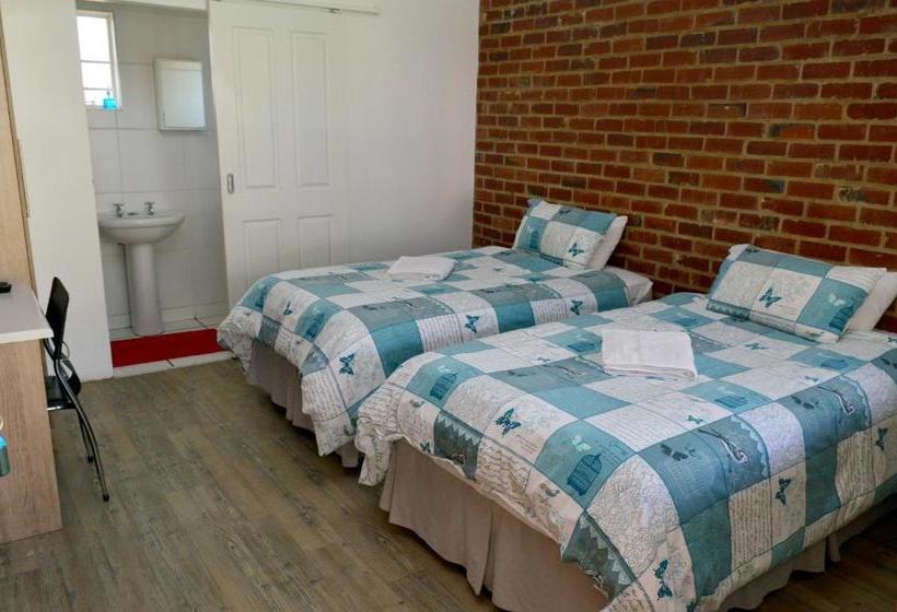 הוסטל Village Lodge Harrismith