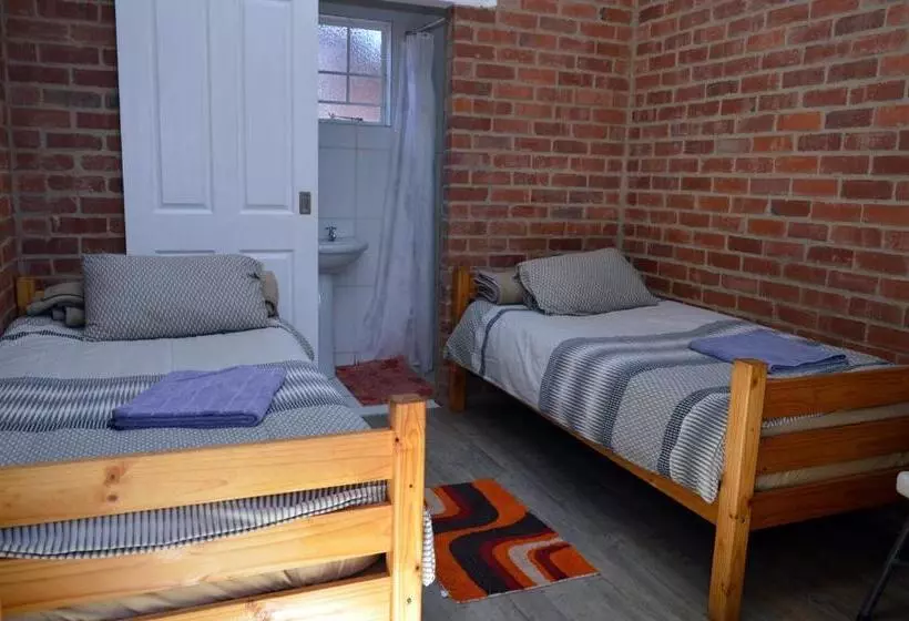 هاستل Village Lodge Harrismith