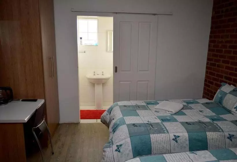 هاستل Village Lodge Harrismith