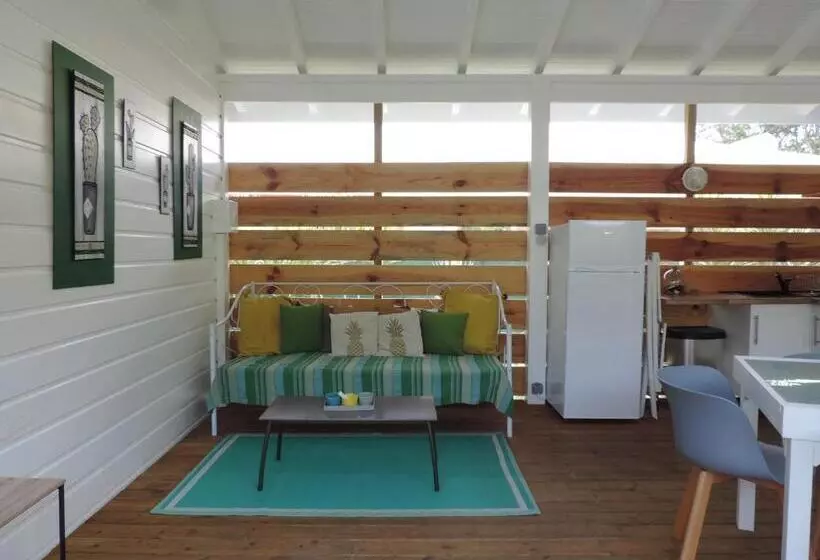 Majatalo Chez Rustine Et Pompette