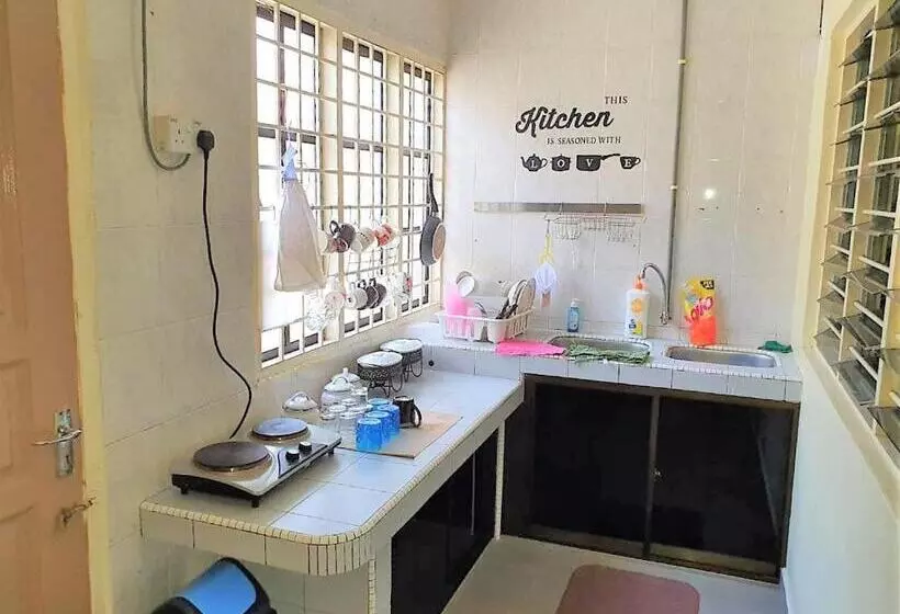 ペンション Glysm Tambun Stay