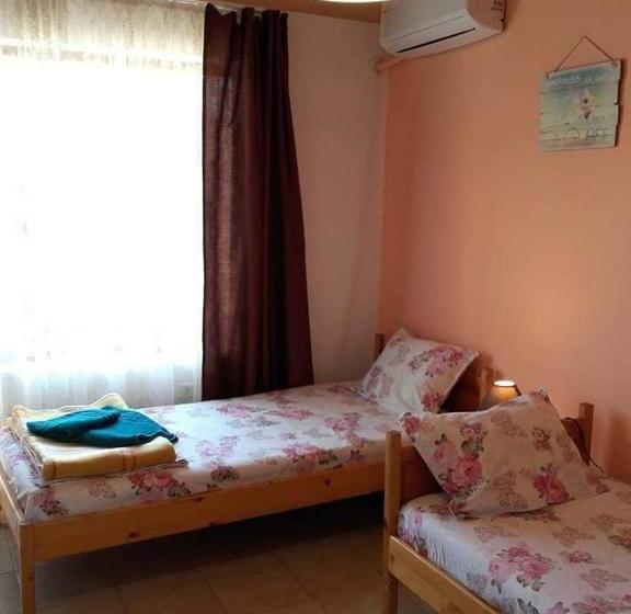 פנסיון Guest House Sun