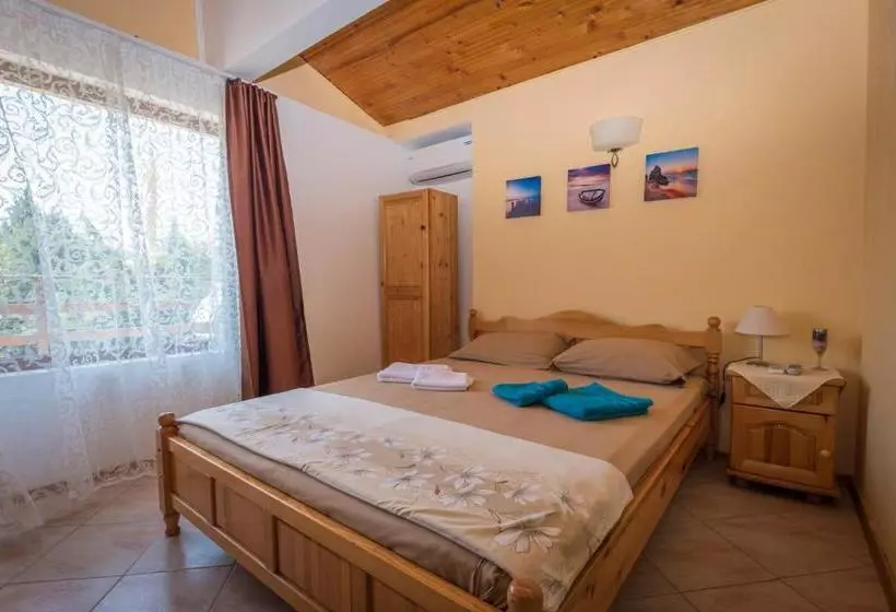 ペンション Guest House Sun