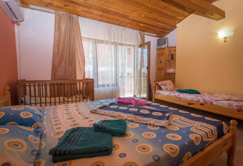 פנסיון Guest House Sun