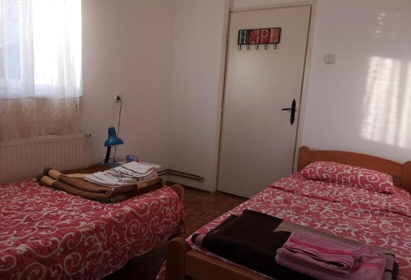 پانسیون Guest House Villa Krstic