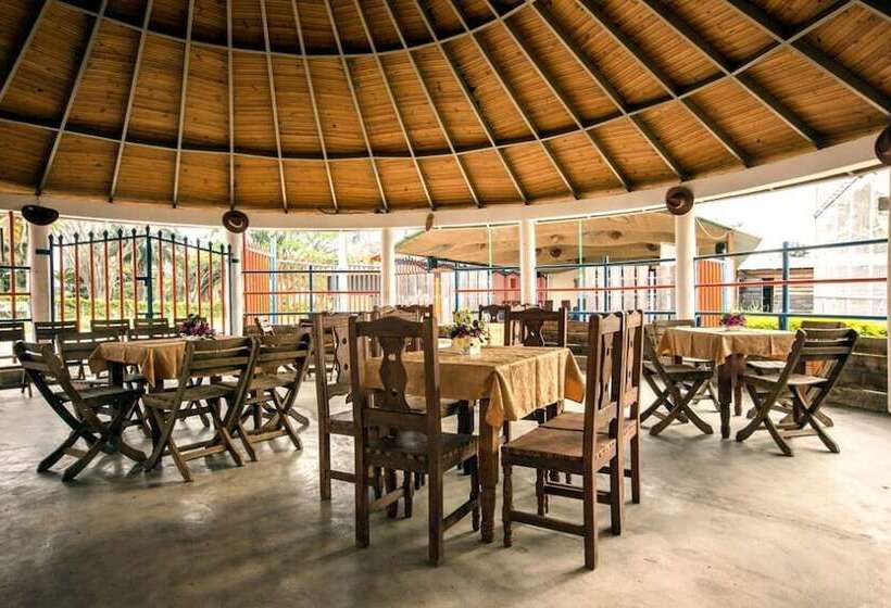 Отель Chinauta Real