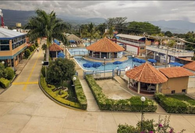 Отель Chinauta Real