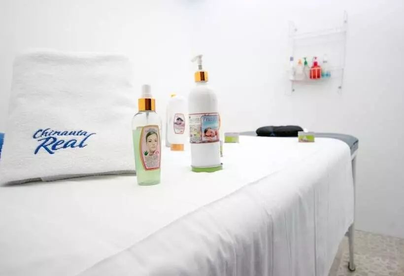 ホテル Chinauta Real