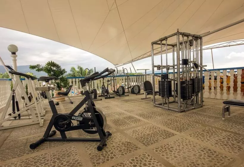 ホテル Chinauta Real