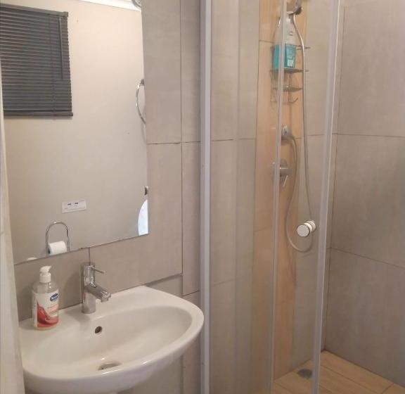 Hotelli Farmstrong Accommodation