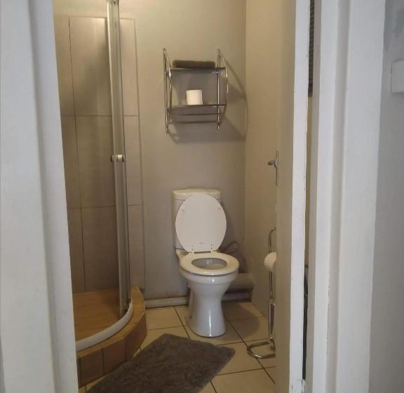 Hotelli Farmstrong Accommodation