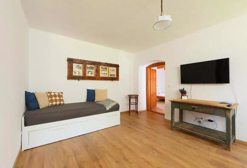 ペンション Arácsi Vendégház