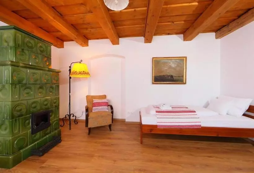 ペンション Arácsi Vendégház