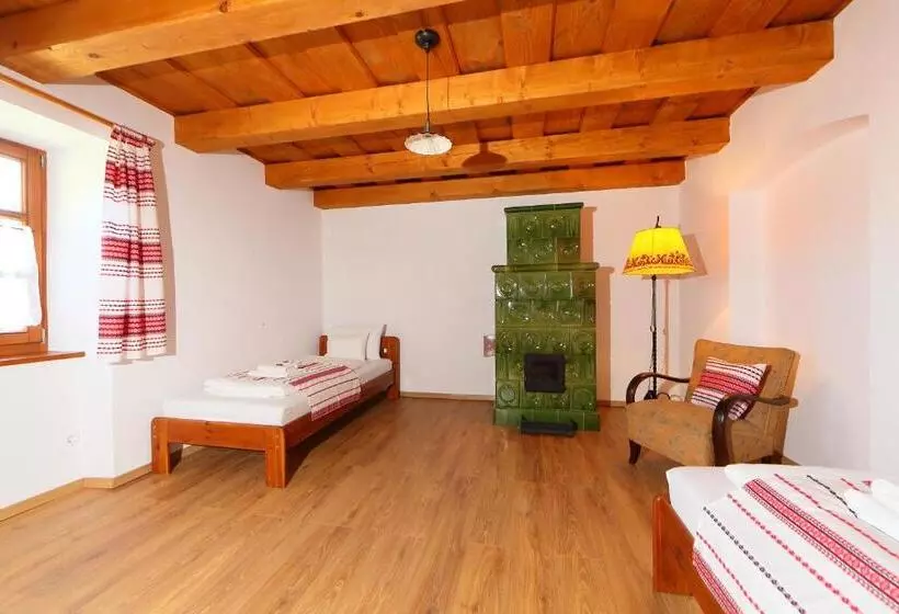 ペンション Arácsi Vendégház