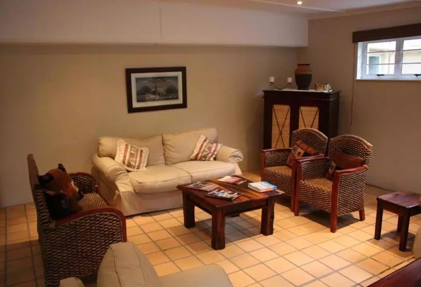 Majatalo Hubertha Guest House