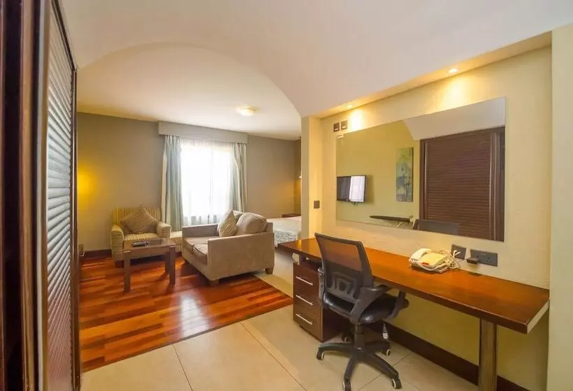 Taarifa Suites By Dunhill Serviced Apartments