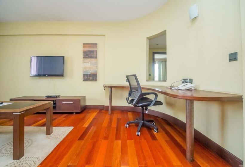 Taarifa Suites By Dunhill Serviced Apartments