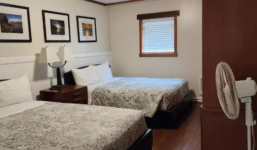 Retkeilymaja Meares Vista Inn