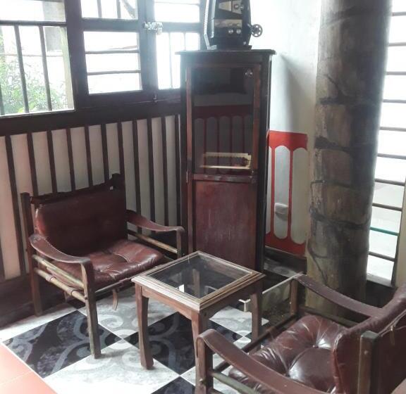 펜션 Hostal Casa Artvelez