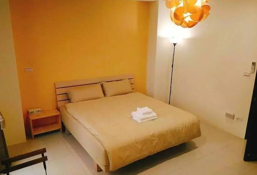پانسیون He Tian B&b   Cafe & Bar