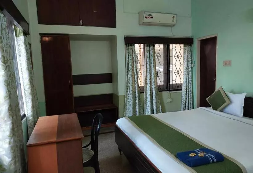 پانسیون Riverview Guest House