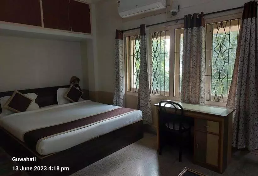 پانسیون Riverview Guest House