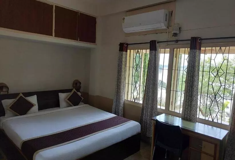 پانسیون Riverview Guest House
