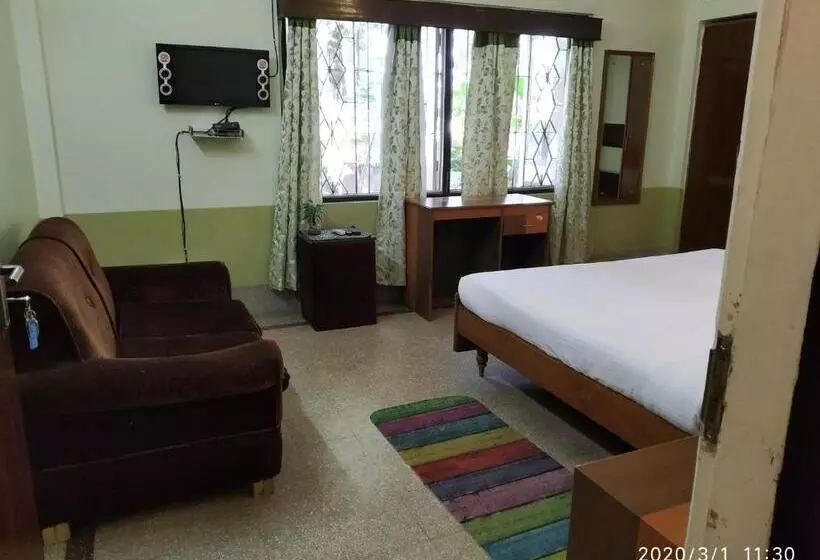 پانسیون Riverview Guest House