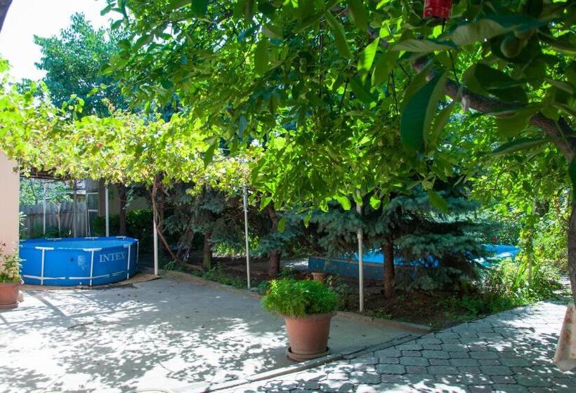 پانسیون Sakura Guesthouse